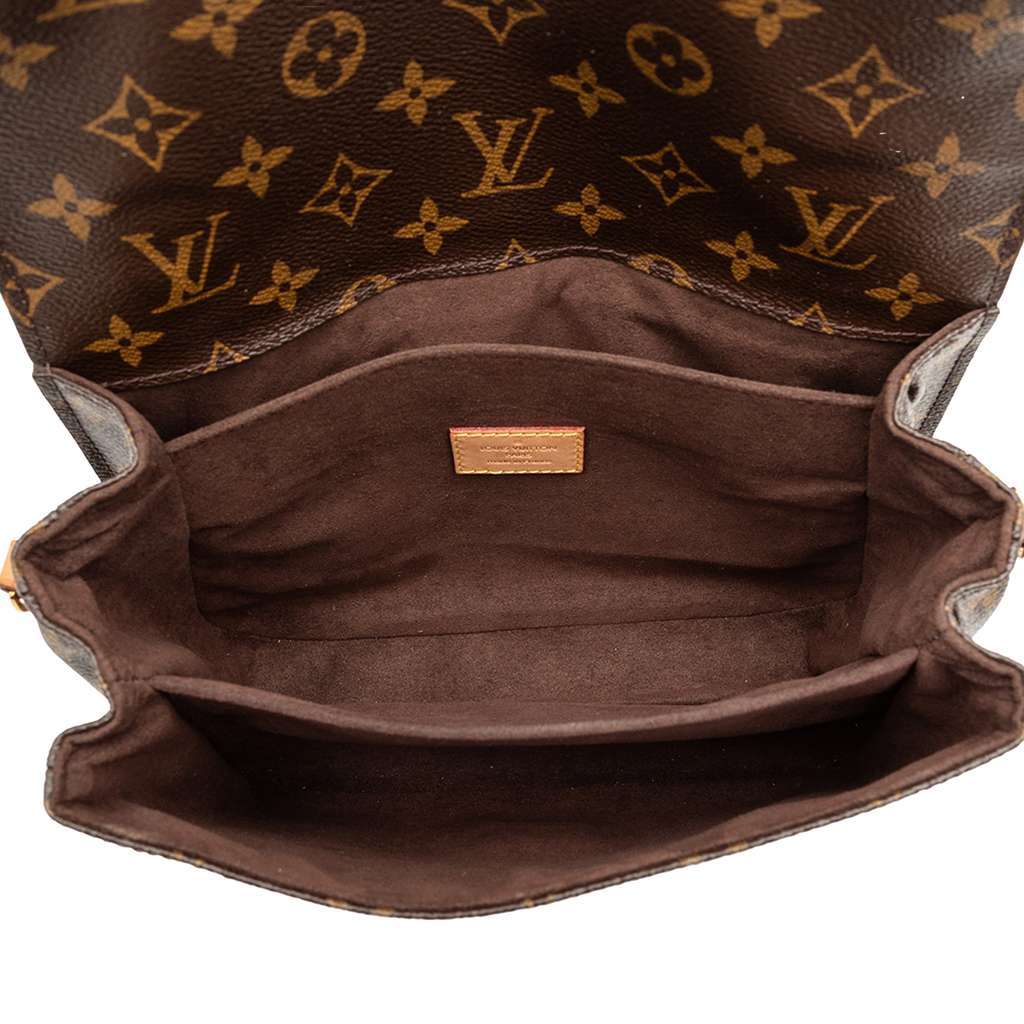 Louis Vuitton Monogram Pochette Metis Brown Good condition - Model View
