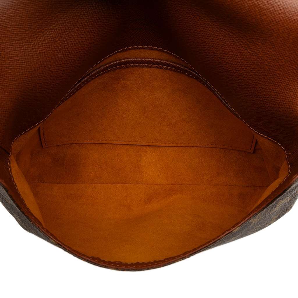 Louis Vuitton Monogram Musette Tango Short Strap Brown Good - Model View