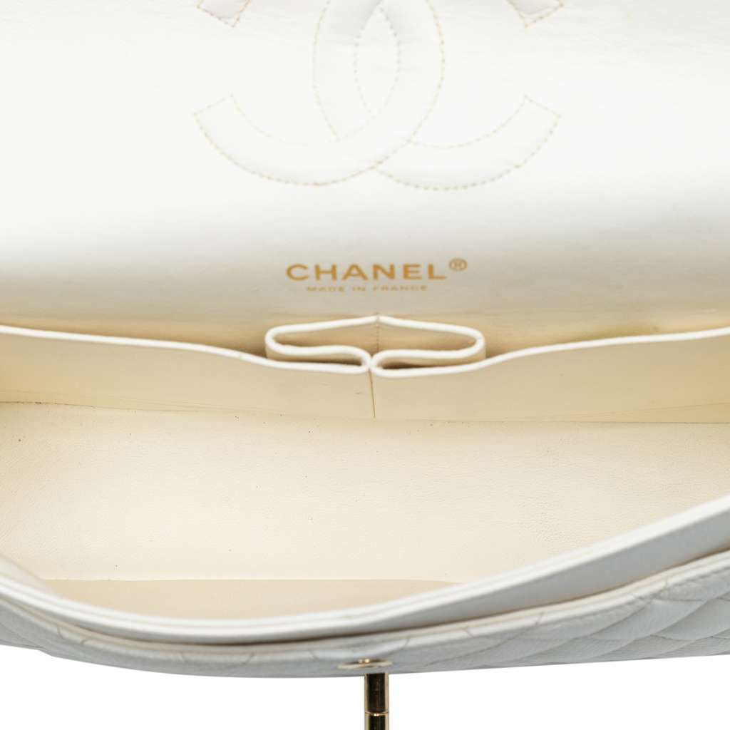 Chanel Medium Classic Caviar Double Flap White Leather Very good condition - Model View