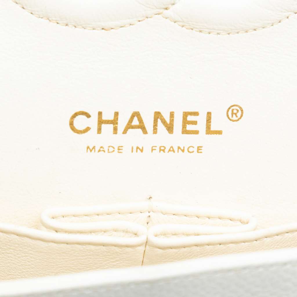 Chanel Medium Classic Caviar Double Flap White Leather Very good condition - Box View