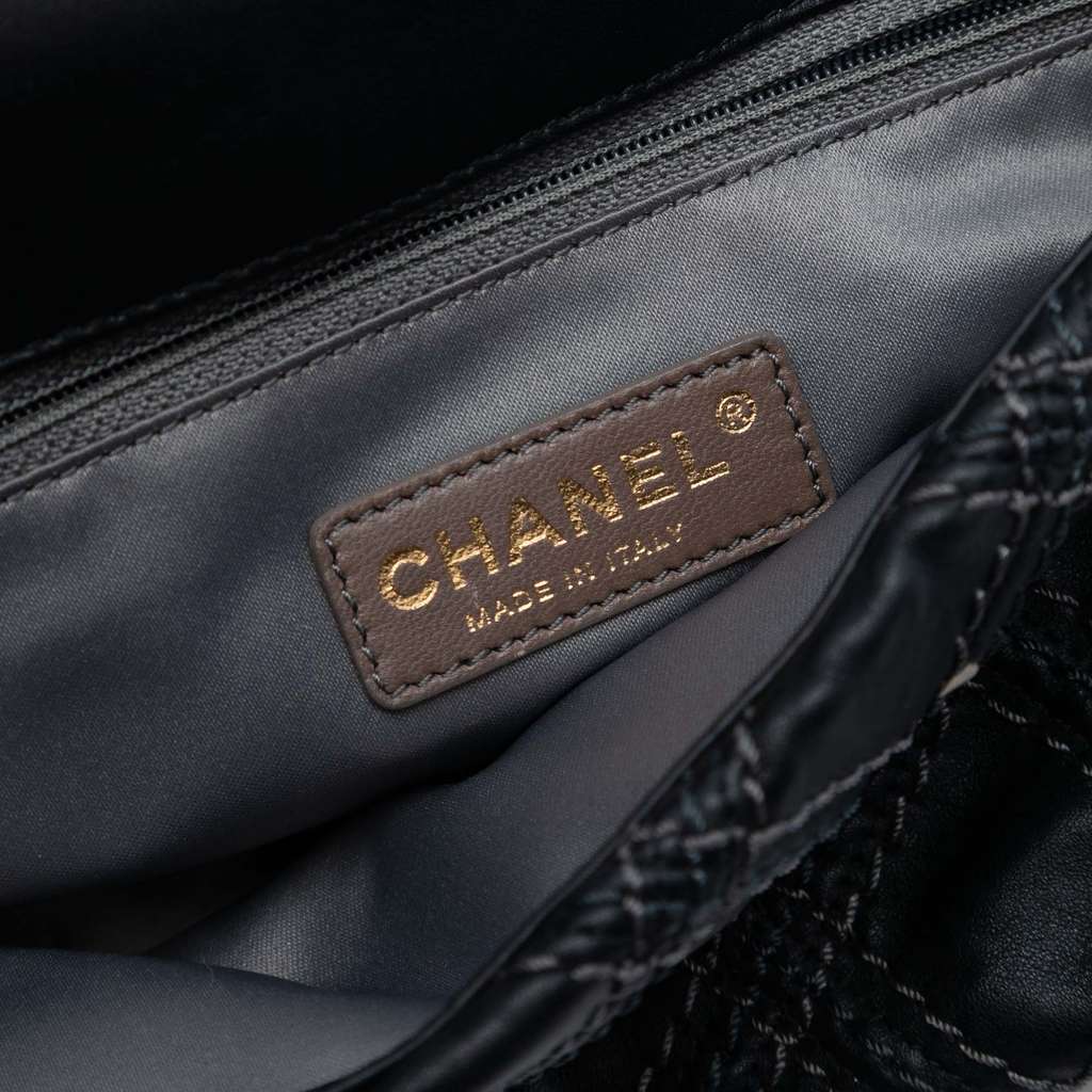 Chanel Paris Bombay Medium CC Calfskin Triptych Flap Grey Leather Very good condition - Box View