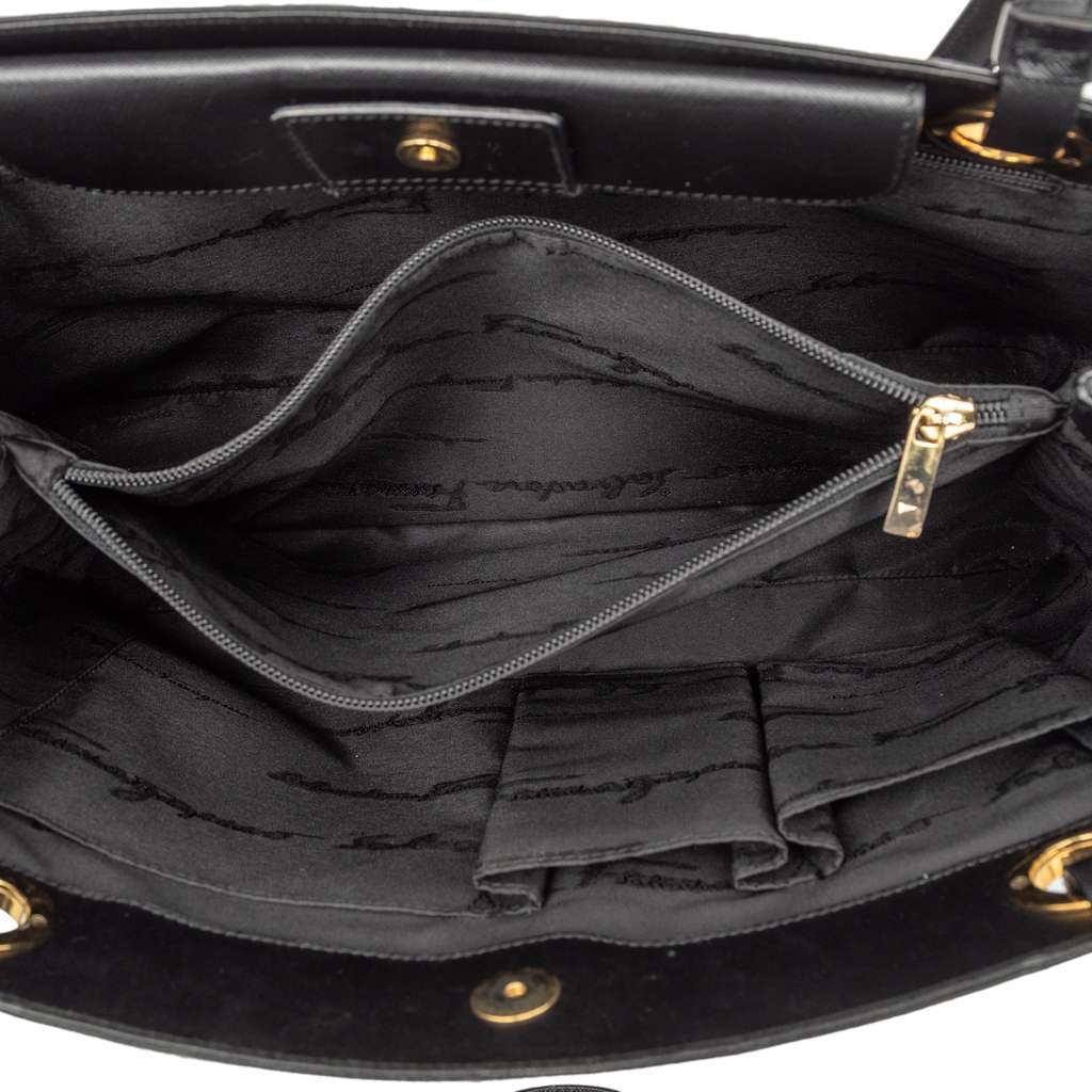 Salvatore Ferragamo Leather Gancini Tote Black Leather Very good condition - Model View