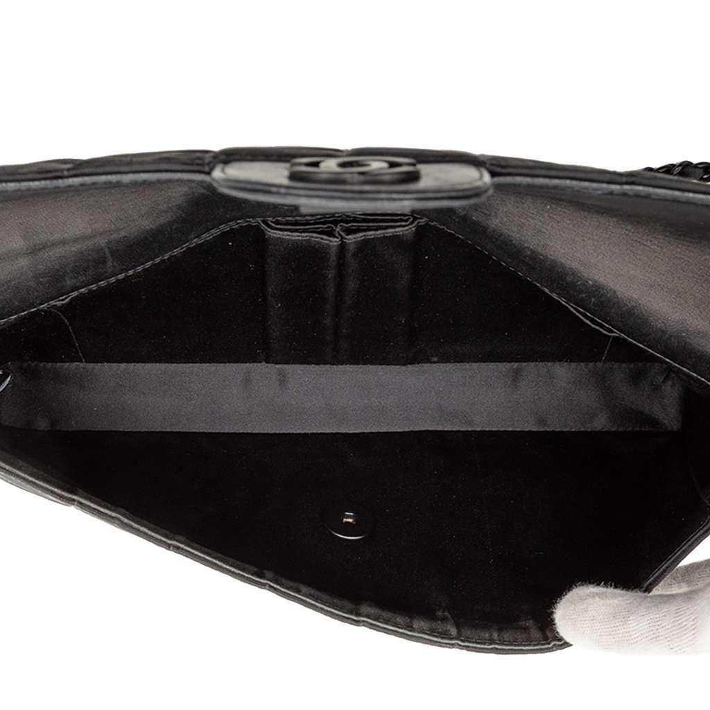 Chanel New Travel Line Nylon East West Flap Black Good - Model View