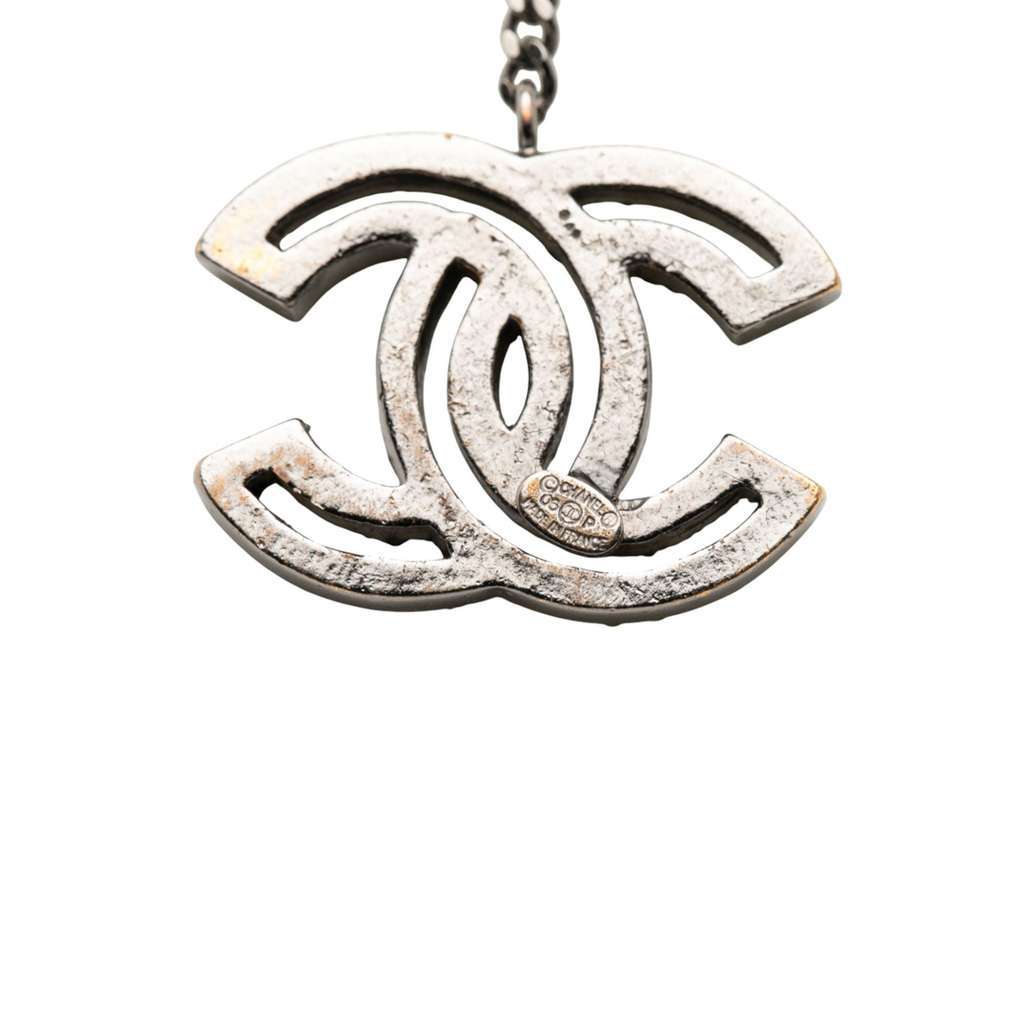 Chanel Silver Plated Rhinestone CC Drop Pendant Necklace Silver Metal Good - Inside View