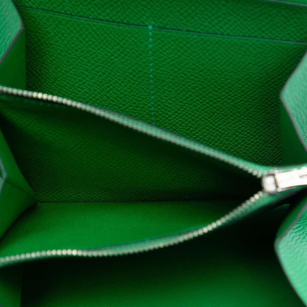 Hermès Epsom Constance Slim Wallet Green Leather Very good condition - Model View