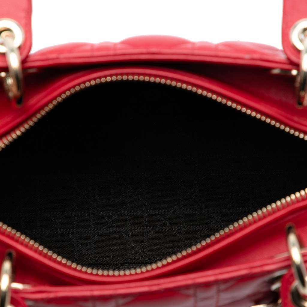 Dior Medium Lambskin Cannage Lady Dior Red Leather Good condition - Model View