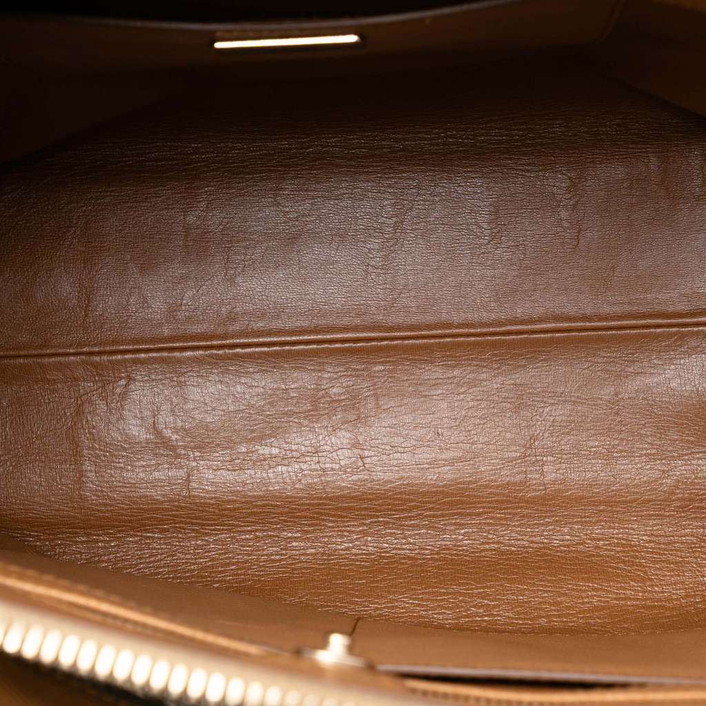 Prada Saffiano Cuir Satchel Brown Leather Very good - Model View