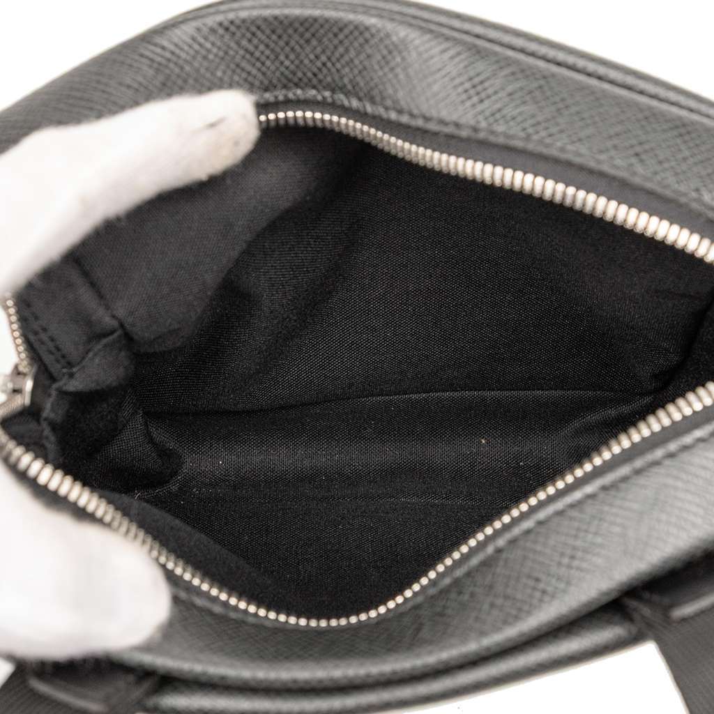 Louis Vuitton Taiga Sayan Black Canvas Good - Model View