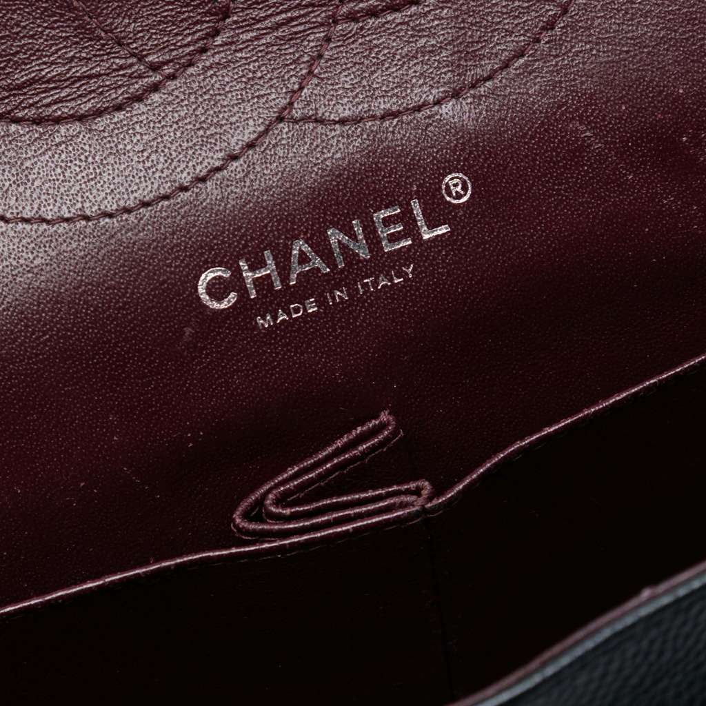 Chanel Jumbo Classic Caviar Double Flap Black Leather Very good condition - Box View