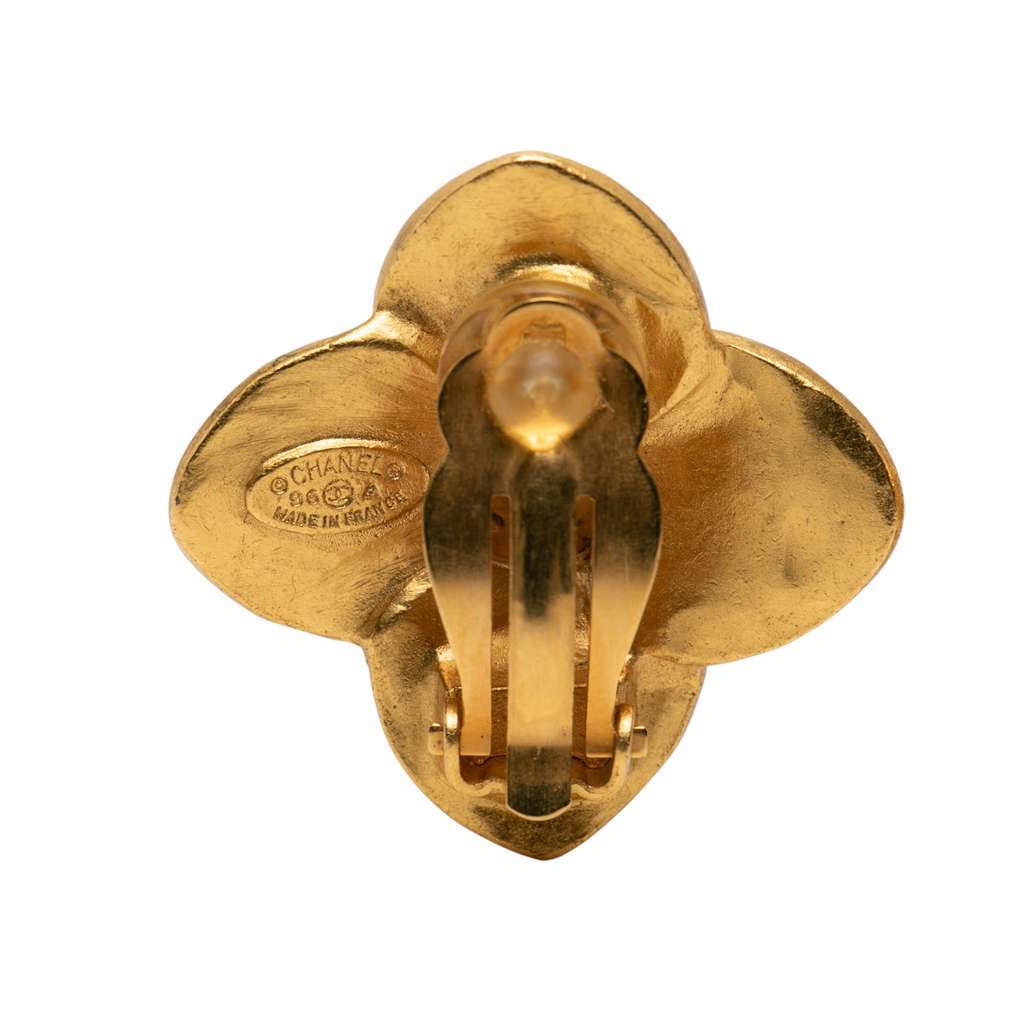 Chanel CC Gold Plated Clover Clip On Earrings Gold Metal Very good - Inside View