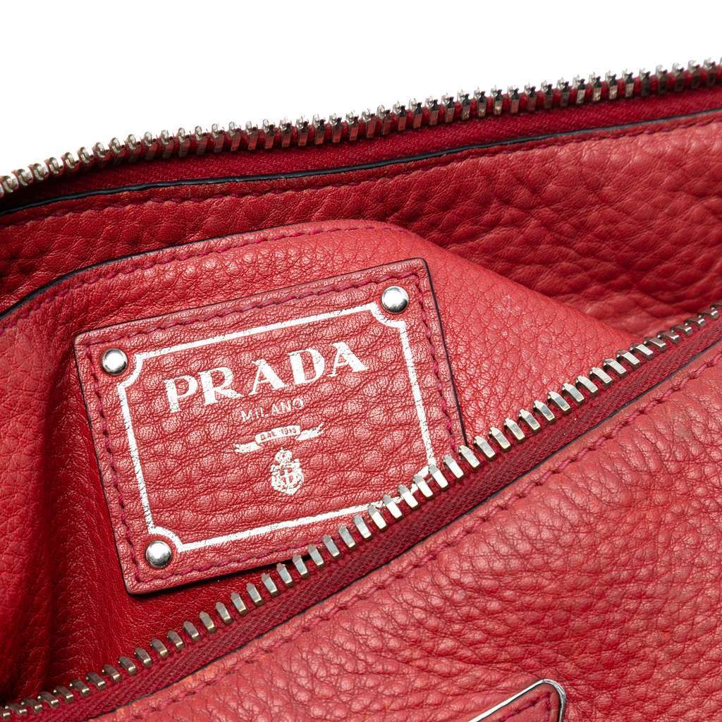 Prada Vitello Daino Shoulder Bag Red Leather Very good - Box View