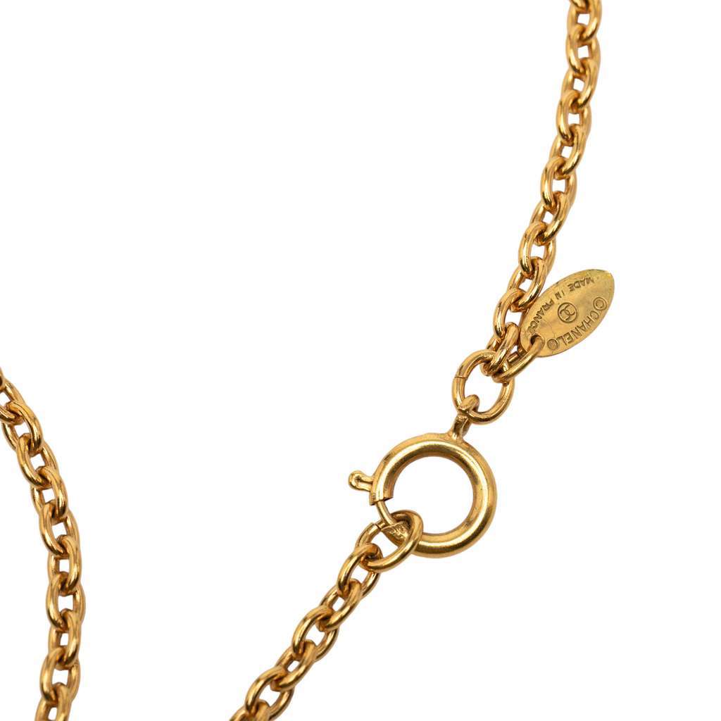 Chanel Gold Plated Quilted CC Pendant Necklace Gold Metal Very good - Model View