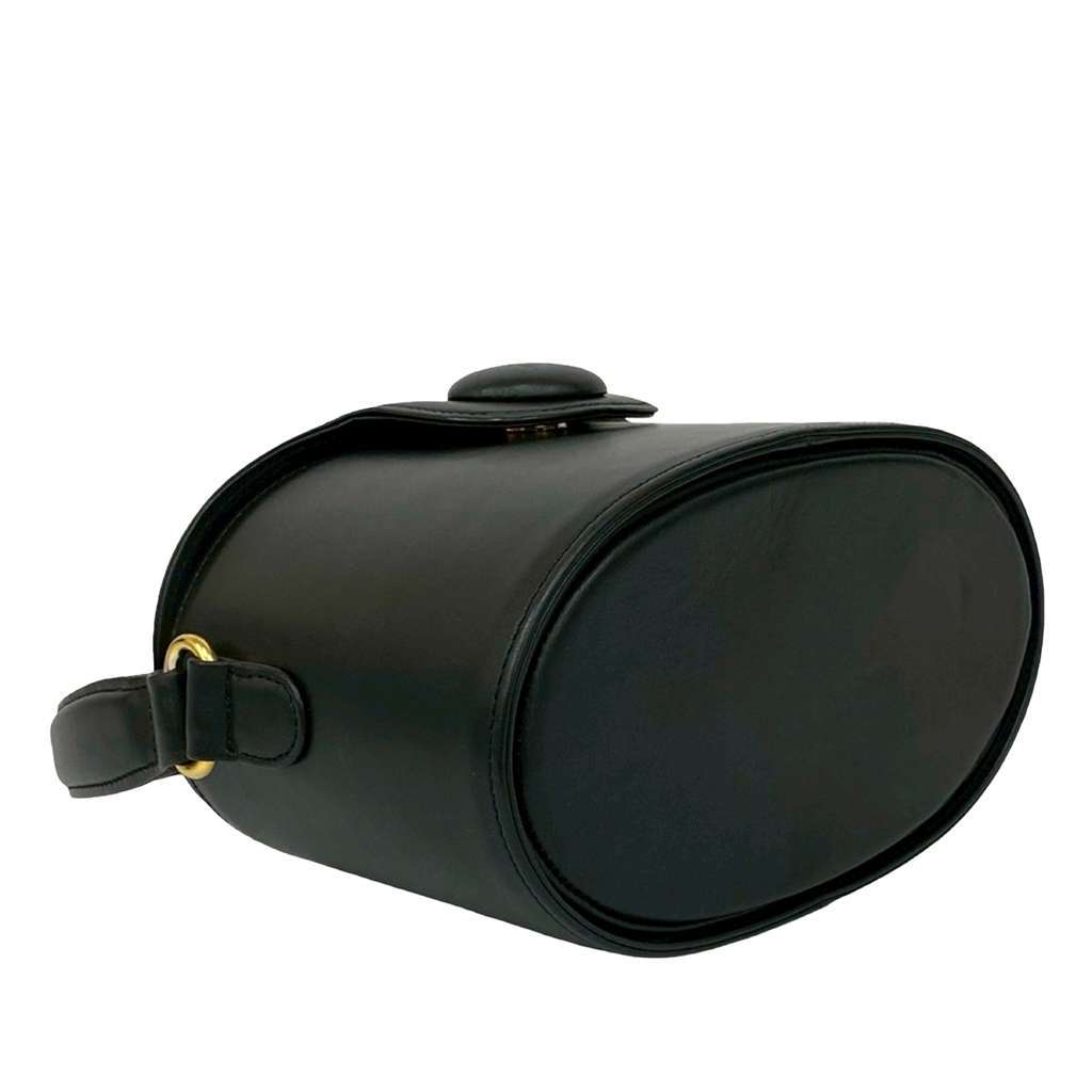 Givenchy Leather 4G Logo Vanity Bag Black Leather Very good condition - Inside View