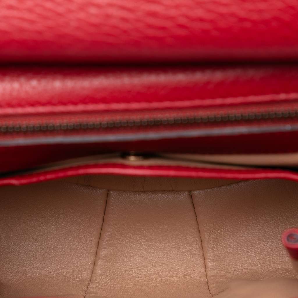 Gucci Small Suede Bamboo Nouveau Fringe Crossbody Red Leather Very good condition - Model View