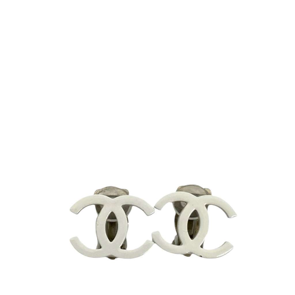 Chanel CC Silver Plated Lacquered Clip On Earrings Silver Metal Very good condition - Front View