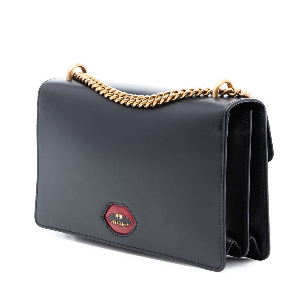 Gucci Medium GG Marmont Leather Malaga Kid Heart Patch Chain Flap Black Leather Very good condition - Back View