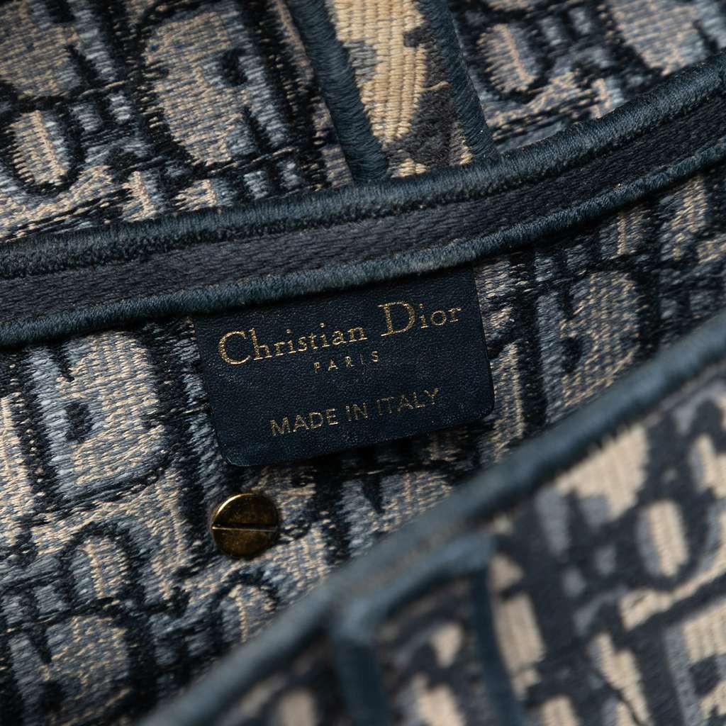 Dior Oblique Embroidered Canvas Saddle Bag Blue Canvas Very good condition - Box View
