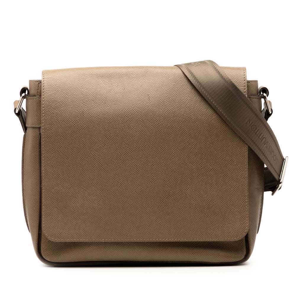 Louis Vuitton Taiga Roman PM Brown Leather Good condition - Front View