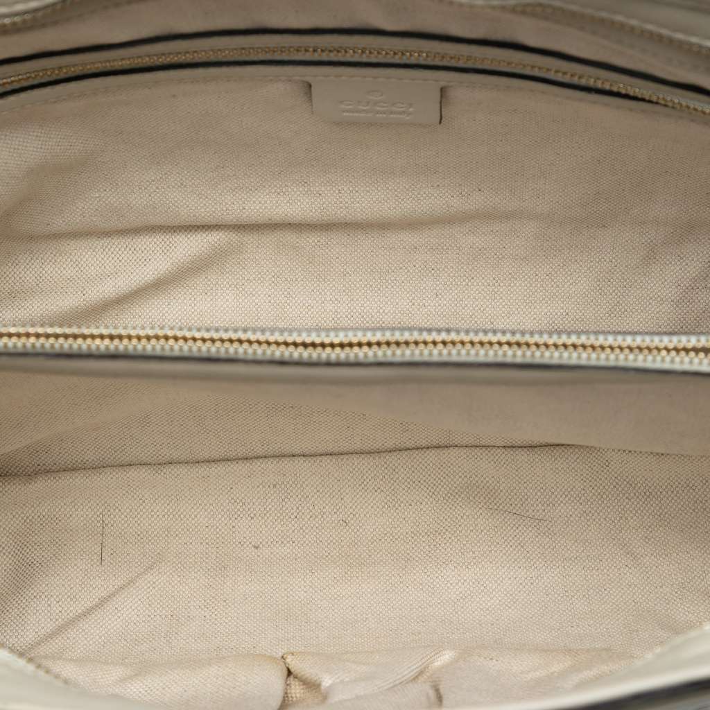 Gucci Guccissima Mayfair Tote White Leather Very good - Model View
