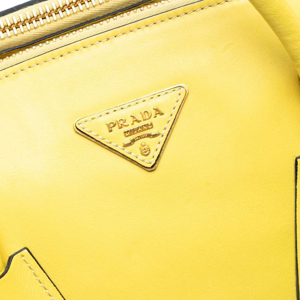 Prada Vitello Daino Double Zip Convertible Tote Yellow Leather Very good condition - Box View