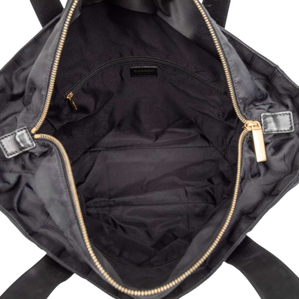 Chanel New Travel Line Nylon Tote Black Good - Model View
