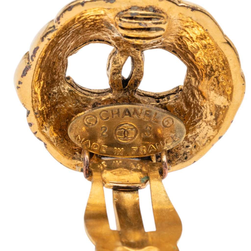 Chanel Gold Plated CC Round Clip On Earrings Gold Metal Very good - Inside View