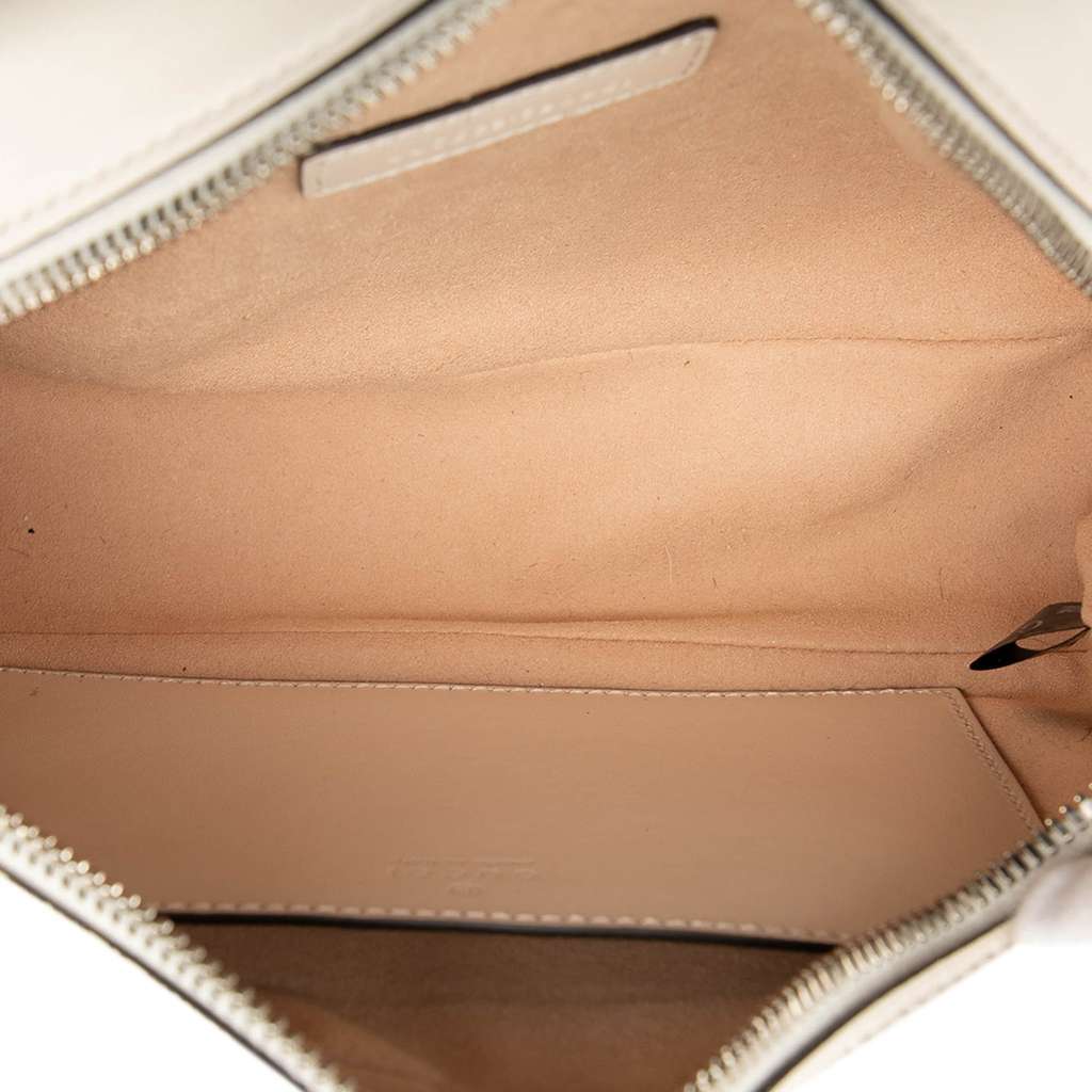Gucci Small GG Marmont Matelasse Leather Aria Crossbody White Leather Very good - Model View