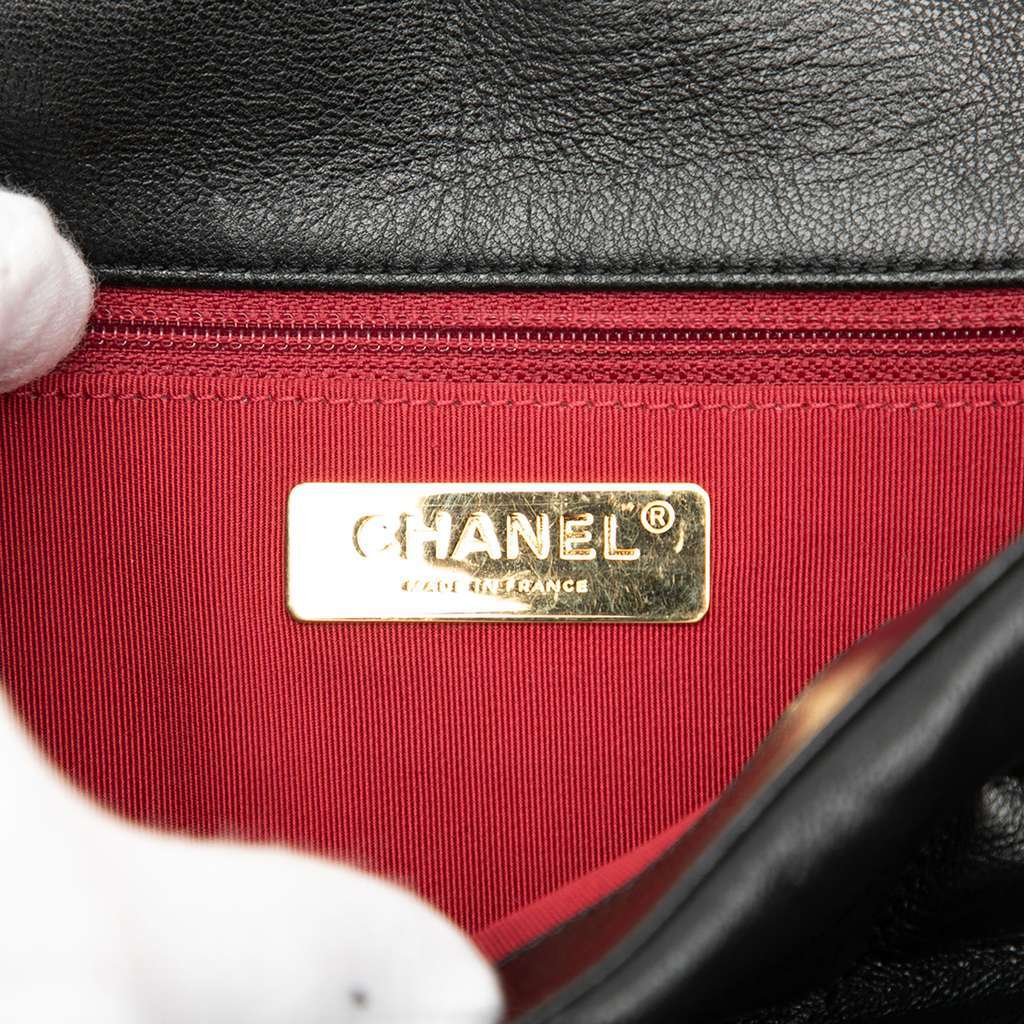 Chanel Large Lambskin 19 Flap Black Leather Very good condition - Box View