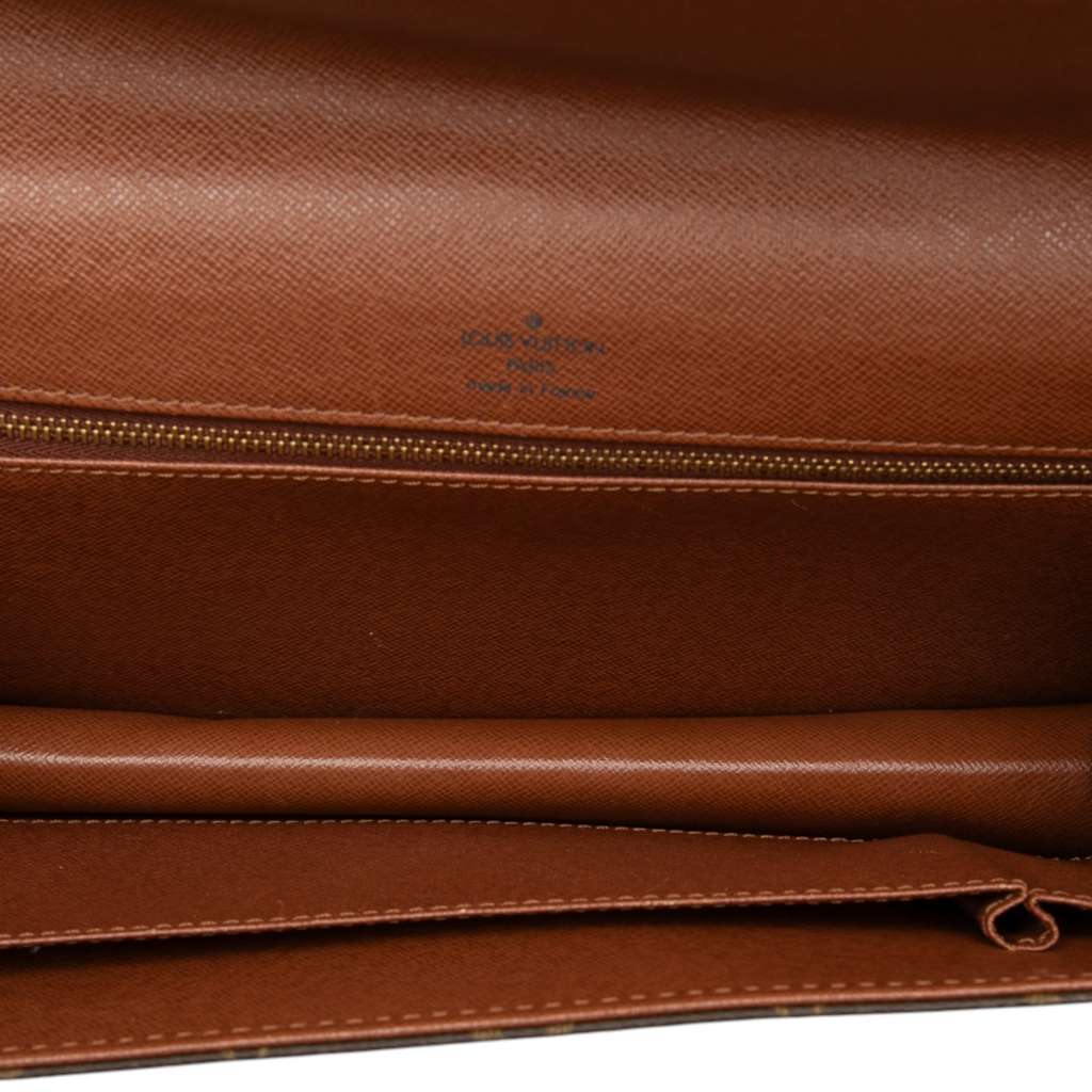 Louis Vuitton Monogram Pochette Dame GM Brown Very good - Model View
