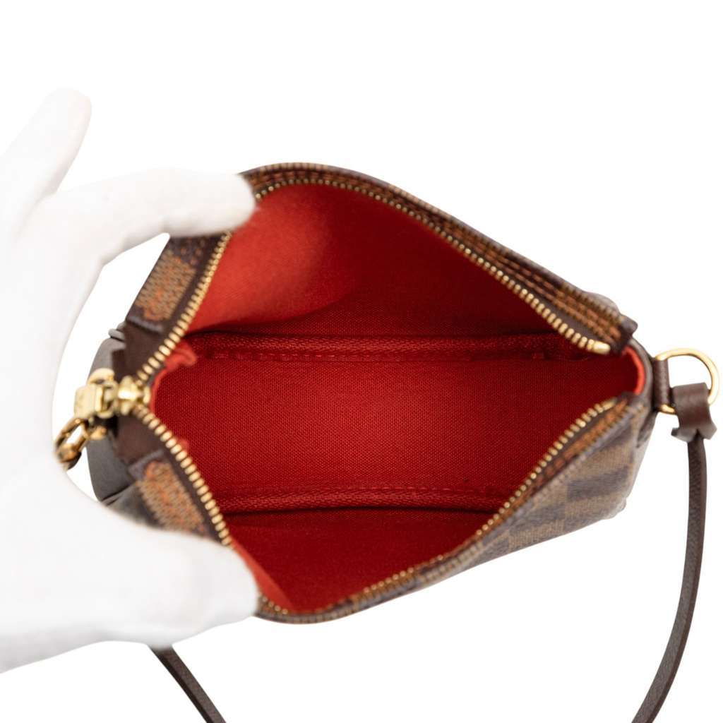 Louis Vuitton Damier Ebene Trousse Pochette Brown Very good - Model View