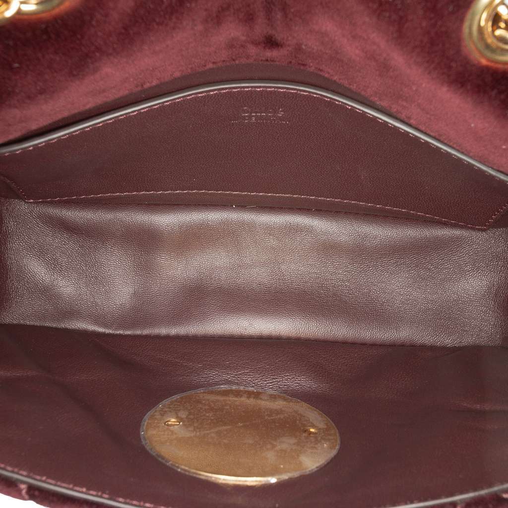 Chloé Small Quilted Velvet Heritage Shoulder Bag Red Velvet Very good condition - Model View