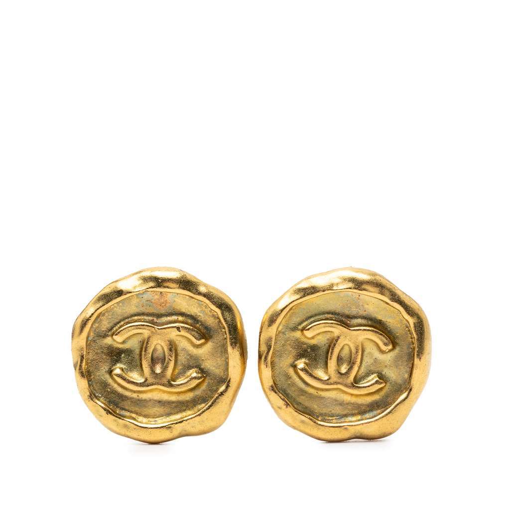 Chanel CC Gold Plated Round Clip On Earrings Gold Metal Very good - Front View