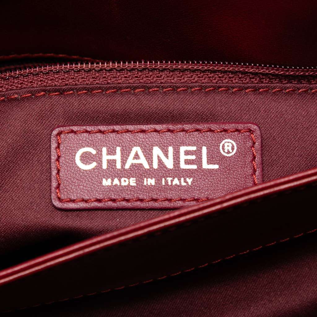 Chanel Maxi Quilted Lambskin 3 Accordion Flap Red Leather Good condition - Box View
