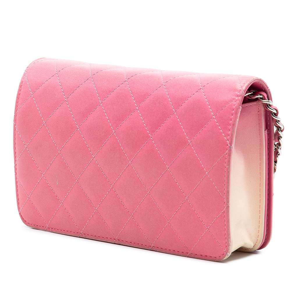 Chanel Ombre Lambskin Degrade Wallet On Chain Pink Leather Very good condition - Back View