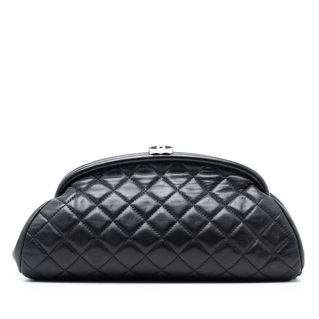 Chanel Quilted Lambskin Timeless Kisslock Clutch Black Leather Good condition - Front View