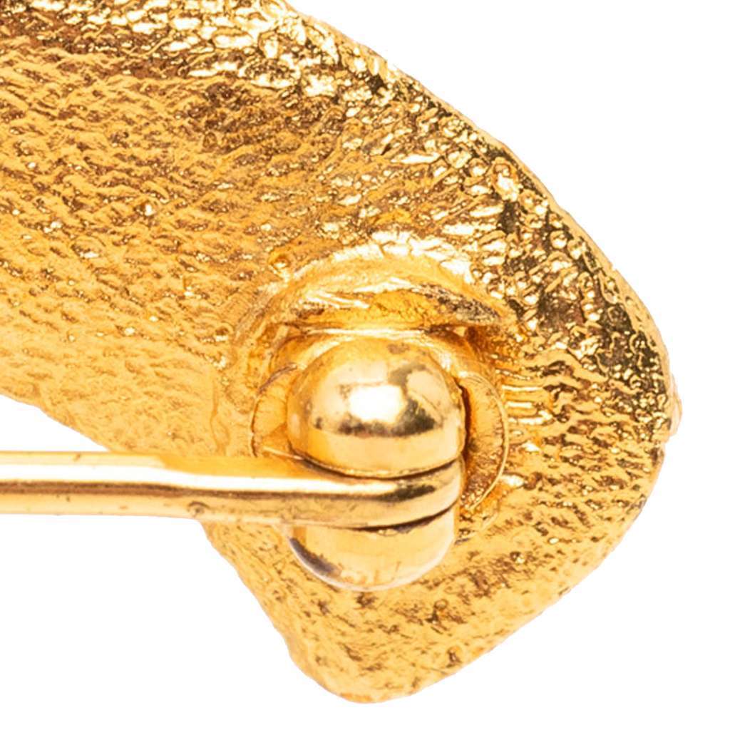 Chanel Gold Plated CC Brooch Gold Metal Very good - Box View