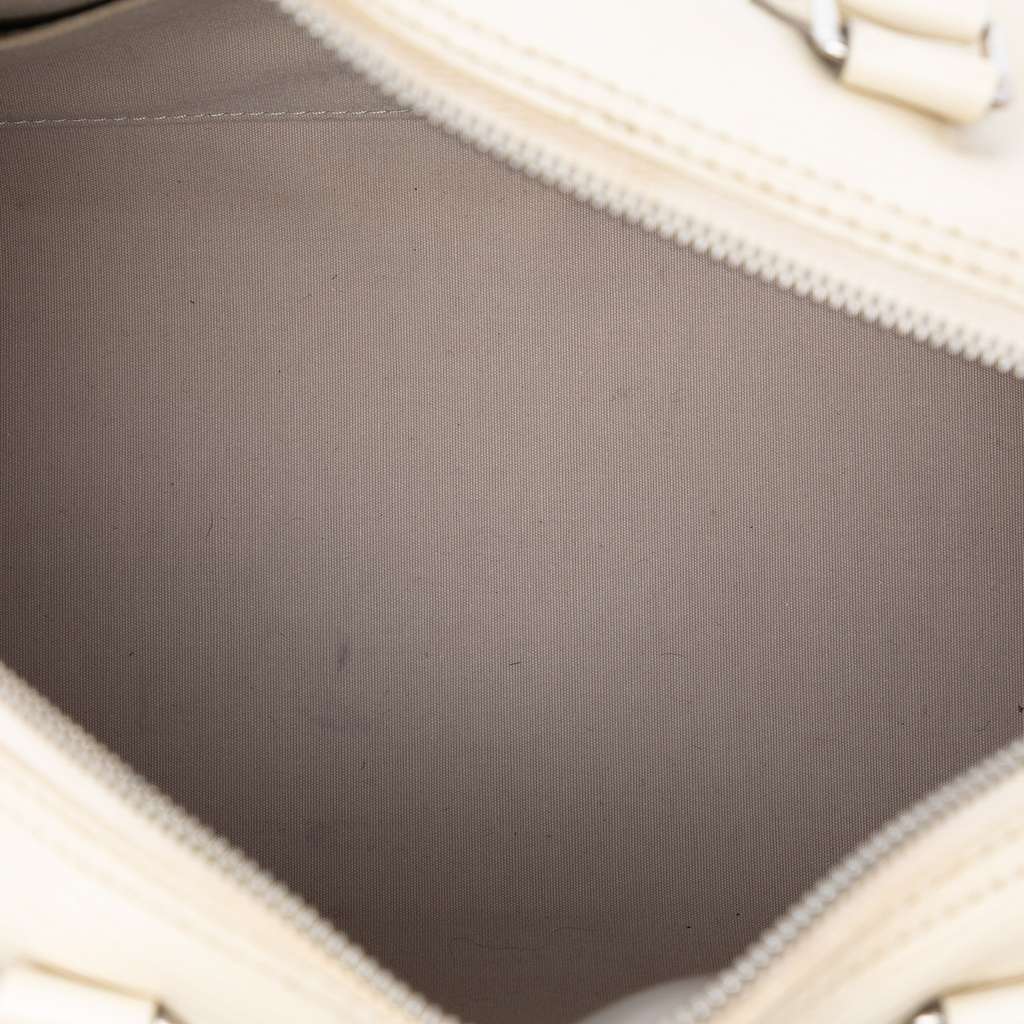 Louis Vuitton Epi Speedy 35 White Leather Good - Model View
