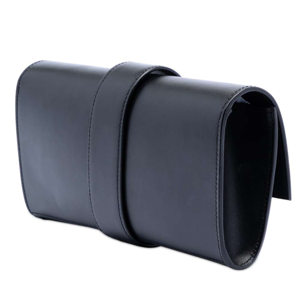 Hermès Tadelakt Medor Clutch 23 Black Leather Good condition - Back View