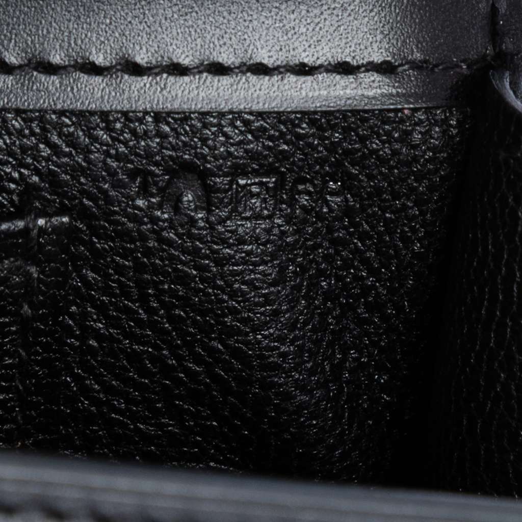 Hermès Tadelakt Medor Clutch 23 Black Leather Good condition - Box View