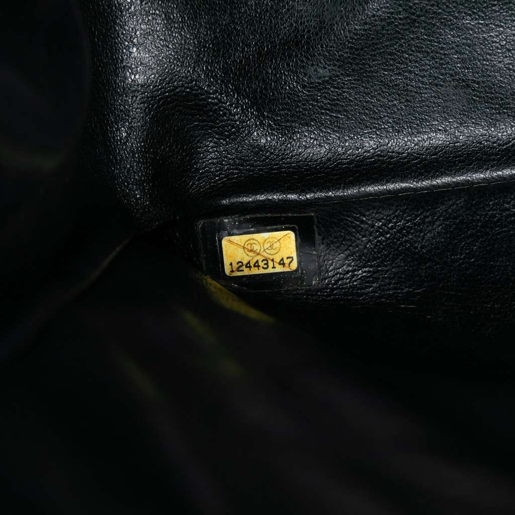 Chanel Jumbo Classic Caviar Single Flap Black Leather Very good condition - Box View