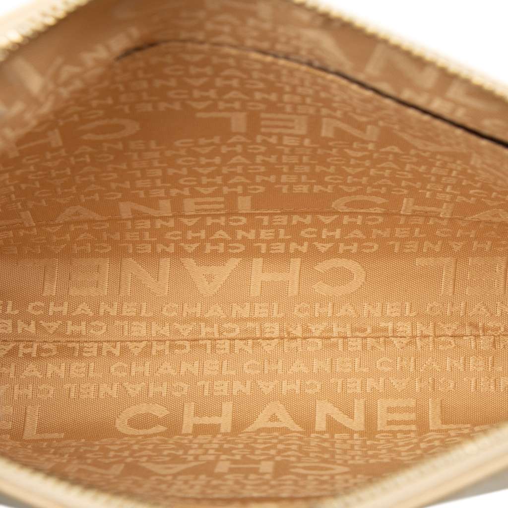 Chanel CC Chocolate Bar Lambskin Shoulder Bag Brown Leather Very good - Model View