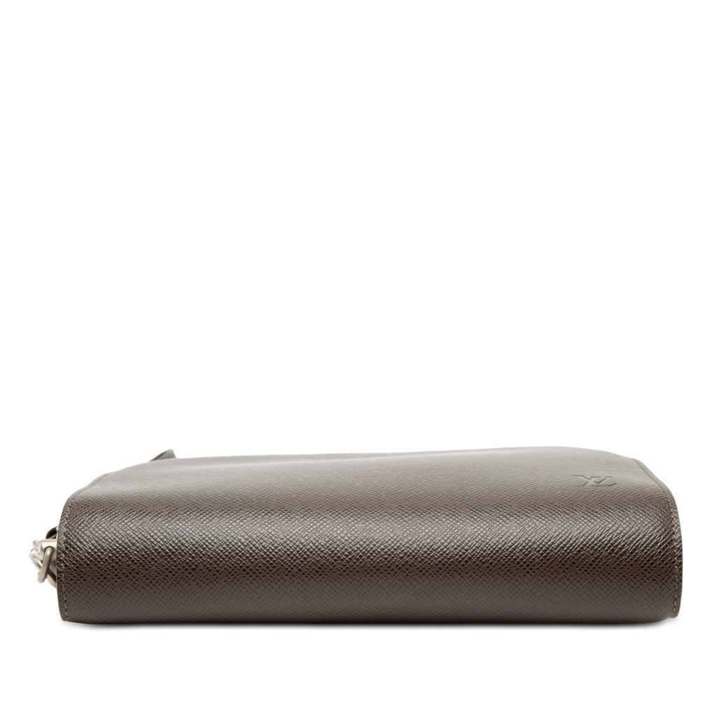 Louis Vuitton Taiga Pochette Baikal Brown Leather Good - Inside View