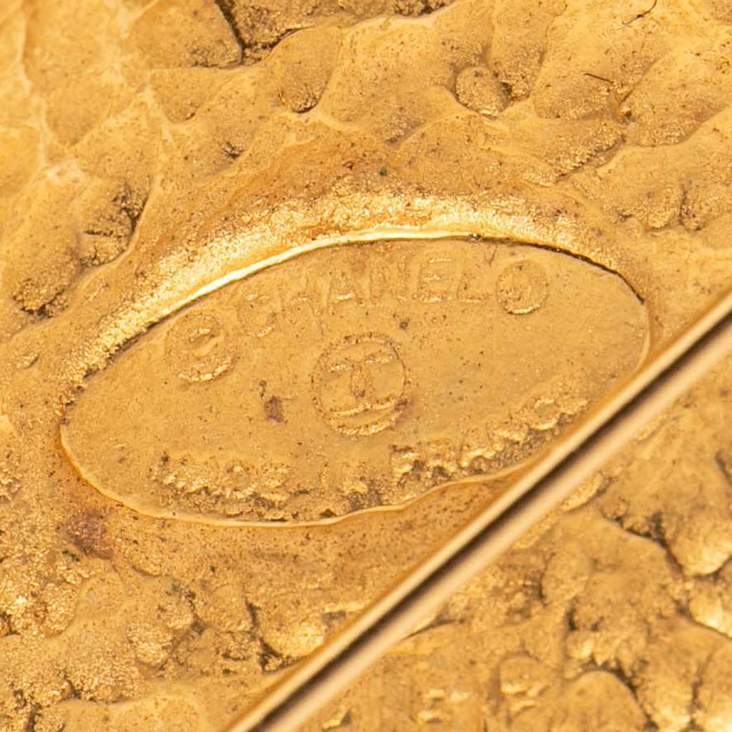 Chanel CC Gold Plated Diamond Brooch Gold Metal Very good - Inside View