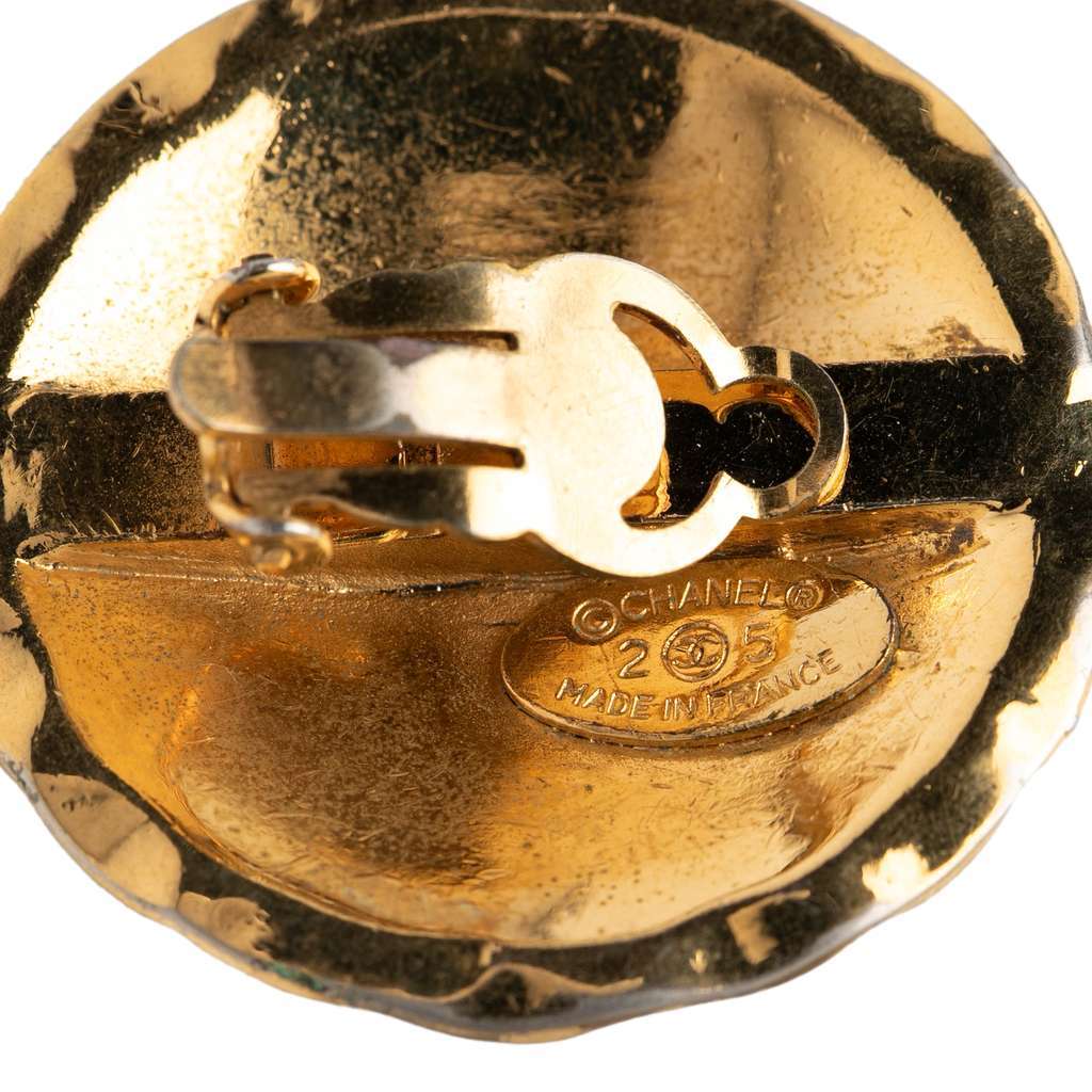 Chanel CC Quilted Gold Plated Round Clip on Earrings Gold Metal Very good - Inside View
