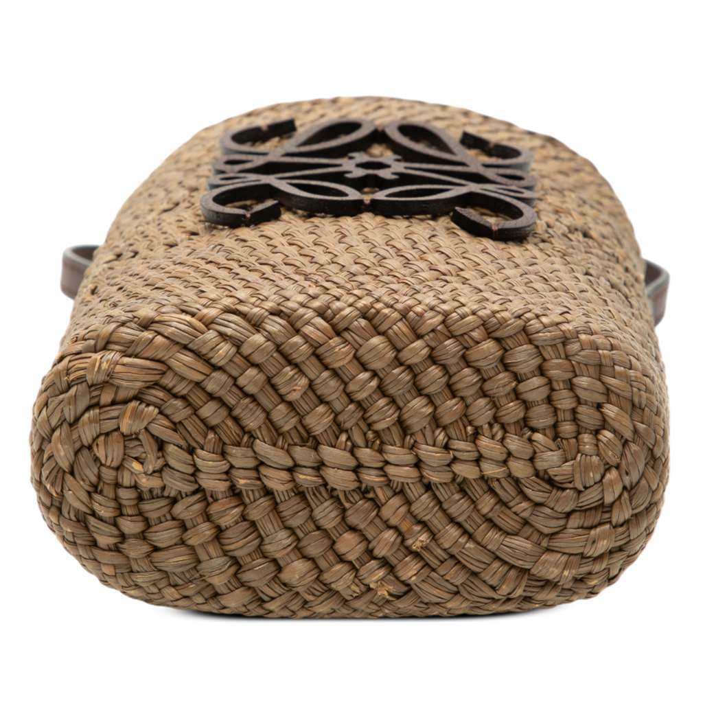 Loewe Paulas Ibiza Anagram Raffia Square Bucket Bag Green Very good condition - Inside View