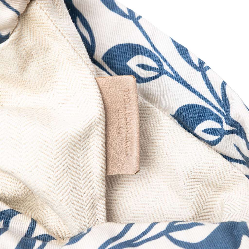 Loewe Canvas Anagram Drawstring Crossbody White Canvas Very good - Box View