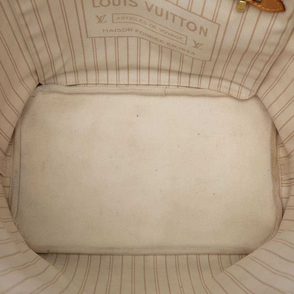 Louis Vuitton Damier Azur Neverfull MM White Very good - Model View