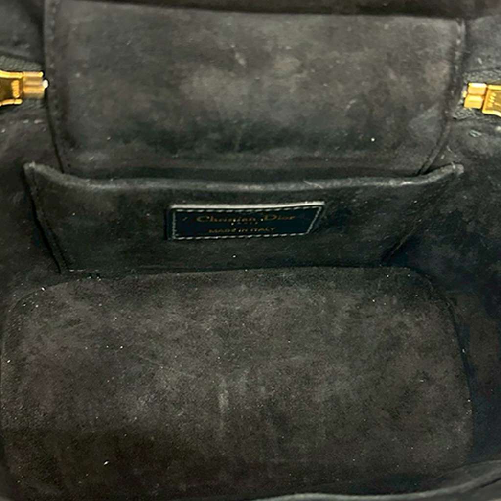 Dior Small Lambskin Cannage DiorTravel Vanity Case Black Leather Very good condition - Inside View