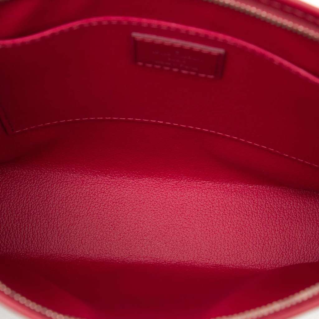 Louis Vuitton Epi Toiletry Pouch 26 Red Leather Good - Model View