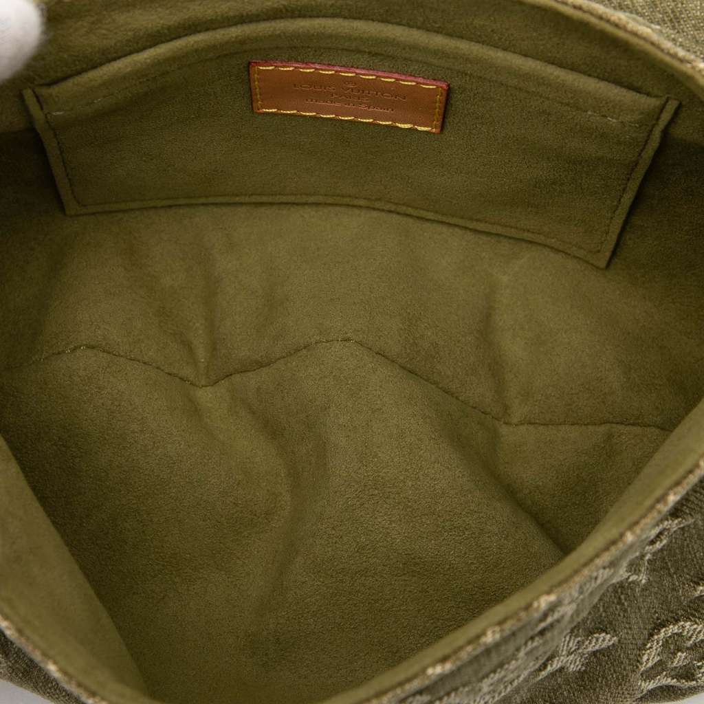 Louis Vuitton Monogram Denim Mini Pleaty Green Denim Good condition - Model View